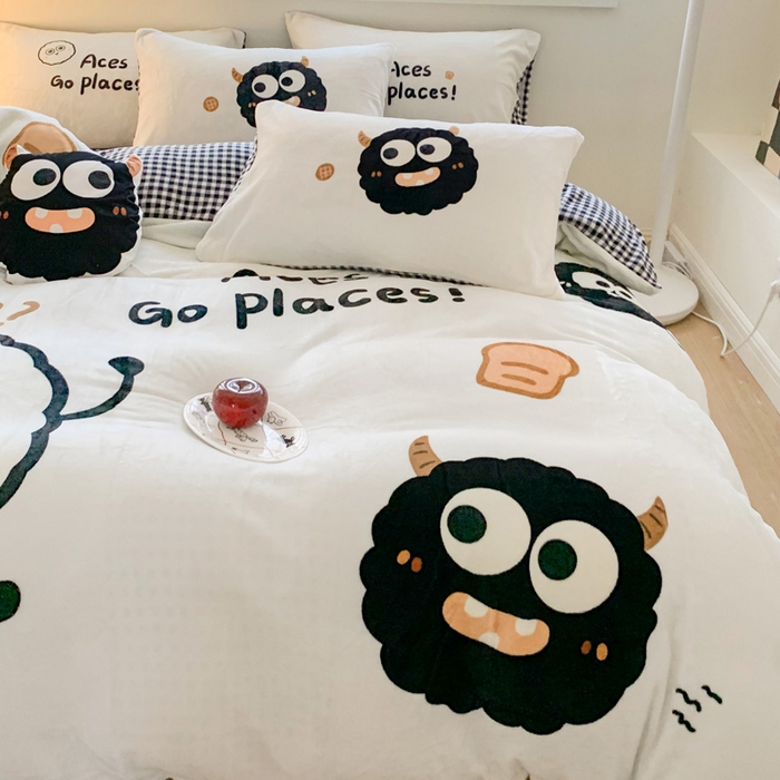 91家纺网 家纺一手货源 找家纺 澳萝拉 2024新款牛奶绒数码印花四件套 黑煤球