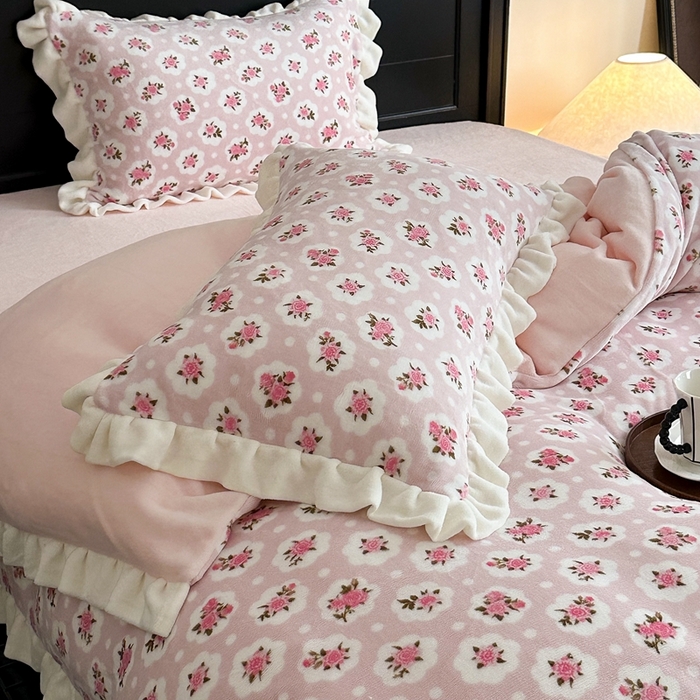 91家纺网 家纺一手货源 找家纺 潘朵拉家纺 2024爆款绒法式双层牛奶绒花边四件套 莫奈花园