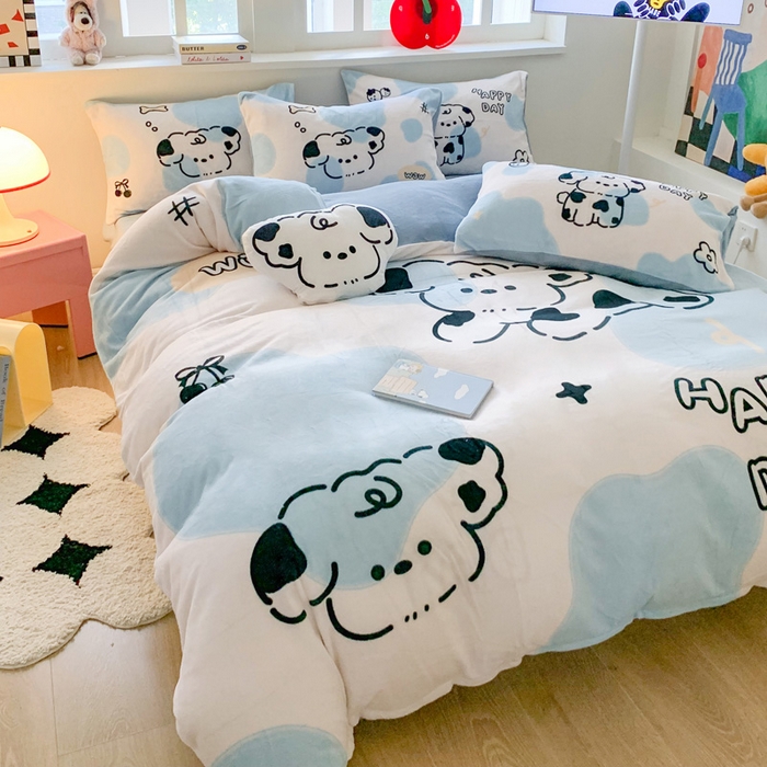 91家纺网 家纺一手货源 找家纺 澳萝拉 2024新款牛奶绒数码印花四件套 开心狗