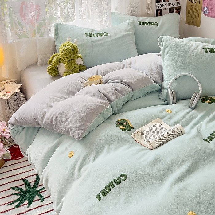 91家纺网 家纺一手货源 找家纺 眠帛家居 2024高克重牛奶绒卡通毛巾绣系列 龙宝