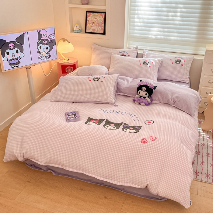 91家纺网 家纺一手货源 找家纺 金爱家 2024新款正版三丽鸥授权毛巾绣刺绣工艺加厚牛奶绒系列四件套 绒毛巾绣-可爱mini库洛米