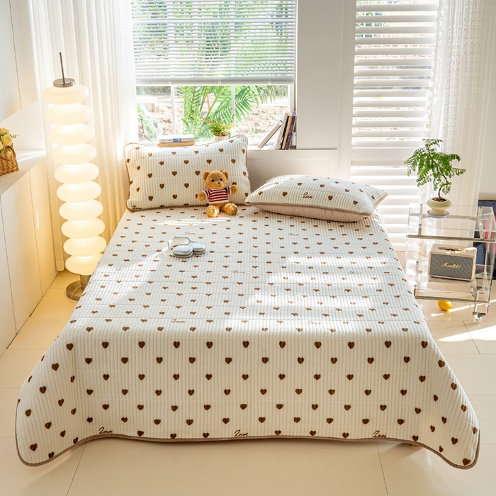 91家纺网 家纺一手货源 找家纺 X猫先生 2024新款牛奶绒床盖床垫小清新印花夹棉水洗棉炕盖双面两用 咖心