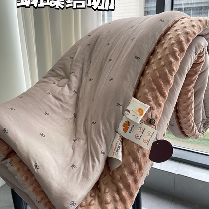 奈萝家纺 2024新款秋冬印花针织棉豆豆绒春秋被冬被 蝴蝶结咖