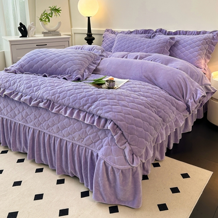 91家纺网 家纺一手货源 找家纺 屹成家纺 2024新款牛奶绒拼接款床盖四件套 拼接款-蔓紫