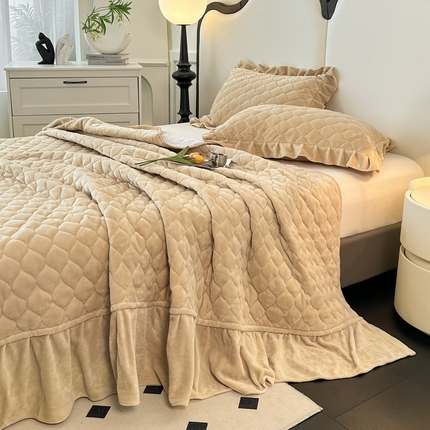 屹成家纺 2024新款牛奶绒拼接款床盖三件套 拼接款-奶咖