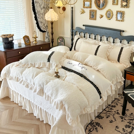 91家纺网 家纺一手货源 找家纺 乐朵家居 2024新款 欧若拉 牛奶绒床单款床盖款四件套（控价单278夹棉318）-白