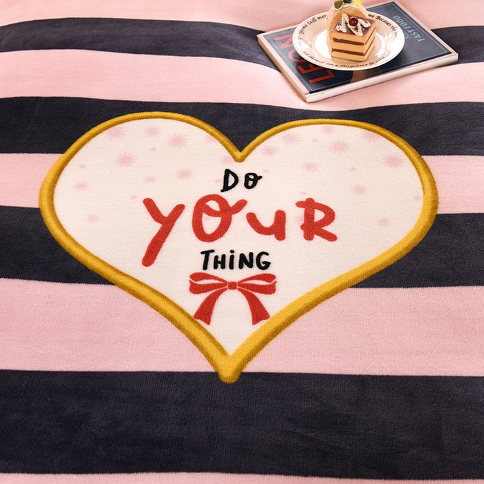 91家纺网 家纺一手货源 找家纺 乐旗家纺 2025新款5斤加厚牛奶绒三件学生宿舍上下铺单人床 蝴蝶结