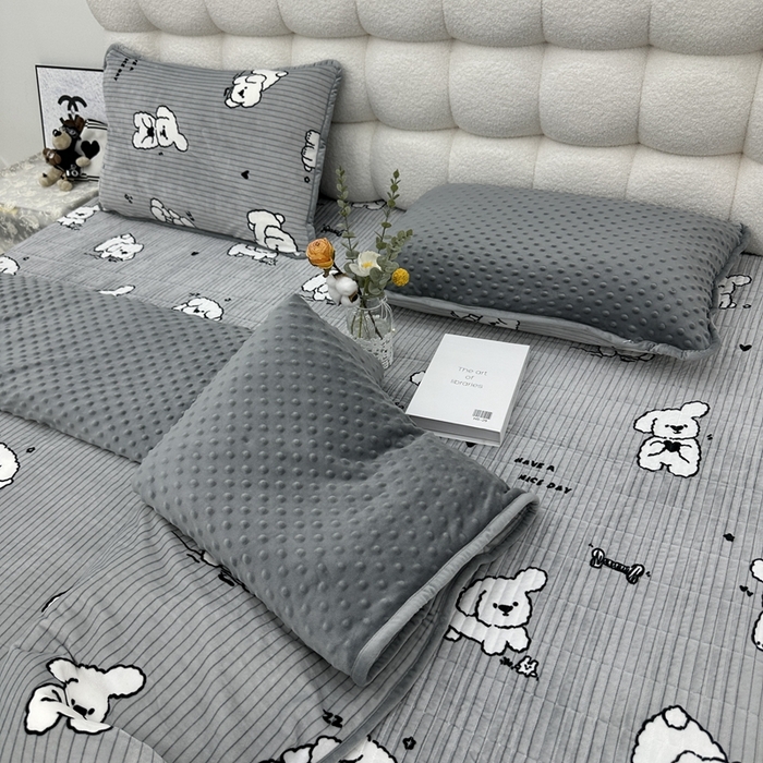 91家纺网 家纺一手货源 找家纺 暖居 2024新款婴儿绒 榻榻米炕盖床盖四件套 旺财灰灰