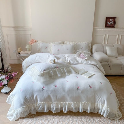 你好美丽 2025新款200克A类牛奶绒蕾丝花边工艺款四件套 安娜白粉