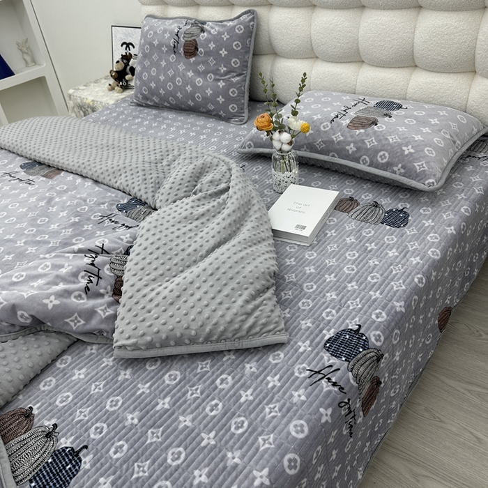 91家纺网 家纺一手货源 找家纺 暖居 2024新款婴儿绒 榻榻米炕盖床盖四件套 潮牌南瓜