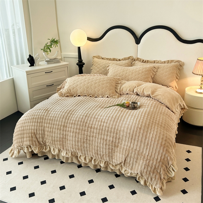 91家纺网 家纺一手货源 找家纺 屹成家纺 2024新款牛奶绒泡泡款床盖四件套 泡泡款-奶咖