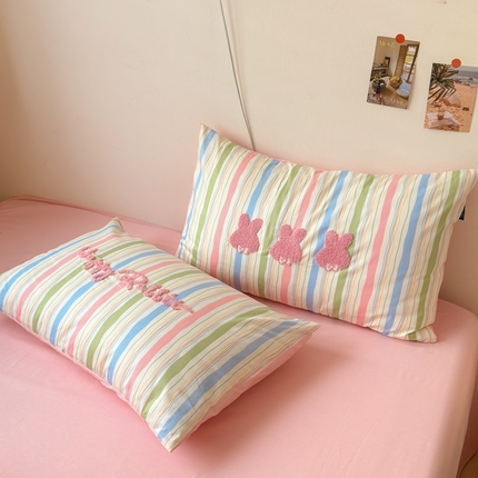 91家纺网 家纺一手货源 找家纺 （总）云雀 2025新款全棉印花毛巾绣单枕套系列