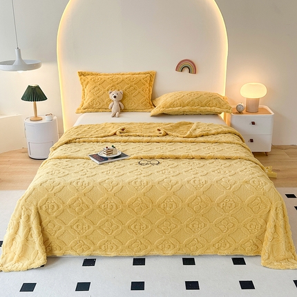 91家纺网 家纺一手货源 找家纺 （总）悦织湾 2025新款面包格塔芙绒舒棉绒蝴蝶毛毯卷边包边款