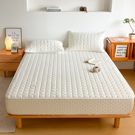 萌飞 2024新款华夫格夹棉床笠 奶昔白