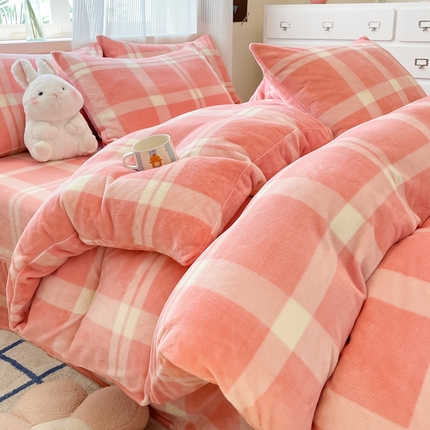 91家纺网 家纺一手货源 找家纺 （总）绘萱家居 2025新款高克重印花牛奶绒四件套