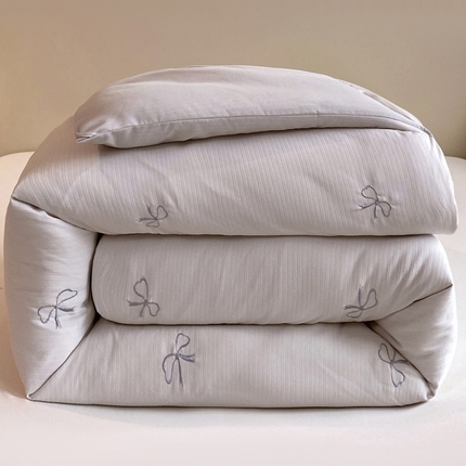 91家纺网 家纺一手货源 找家纺 （总）尊康家纺（原磊科） 2024新款A类提花抗菌棉冬被