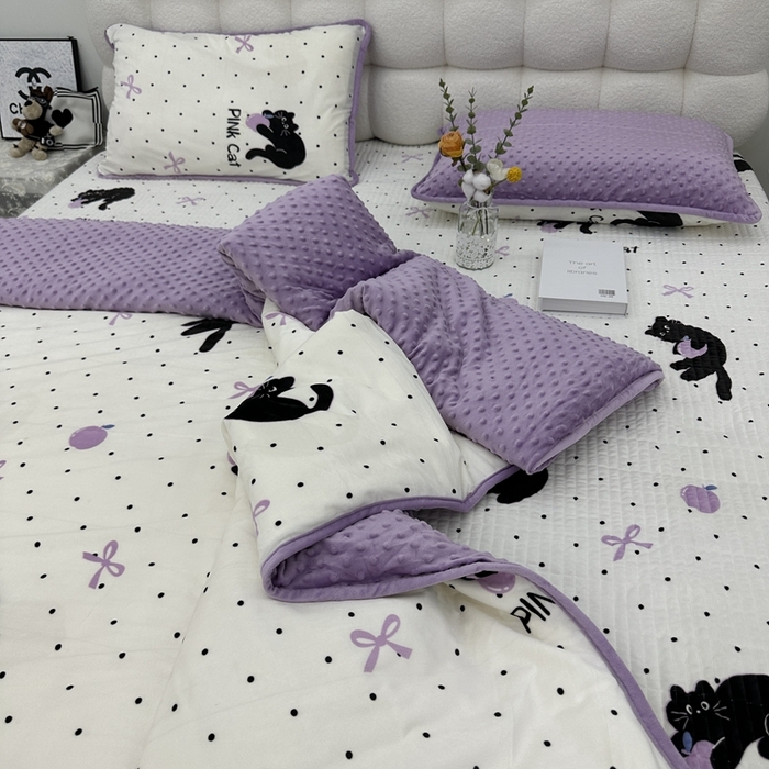 91家纺网 家纺一手货源 找家纺 暖居 2024新款婴儿绒 榻榻米炕盖床盖四件套 紫冰猫