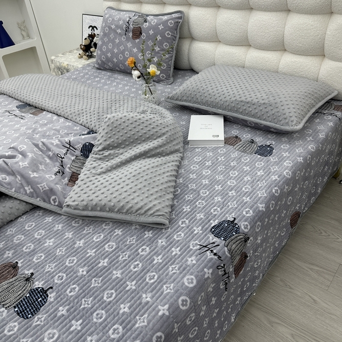 91家纺网 家纺一手货源 找家纺 暖居 2024新款婴儿绒 榻榻米炕盖床盖四件套 潮牌南瓜