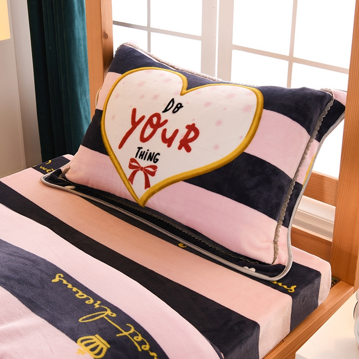 91家纺网 家纺一手货源 找家纺 乐旗家纺 2025新款5斤加厚牛奶绒三件学生宿舍上下铺单人床 蝴蝶结