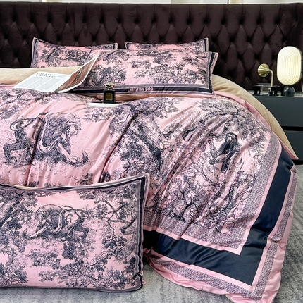 91家纺网 家纺一手货源 找家纺 色鬼布艺 2024新款舒适宝宝绒数码印花四件套 茹伊