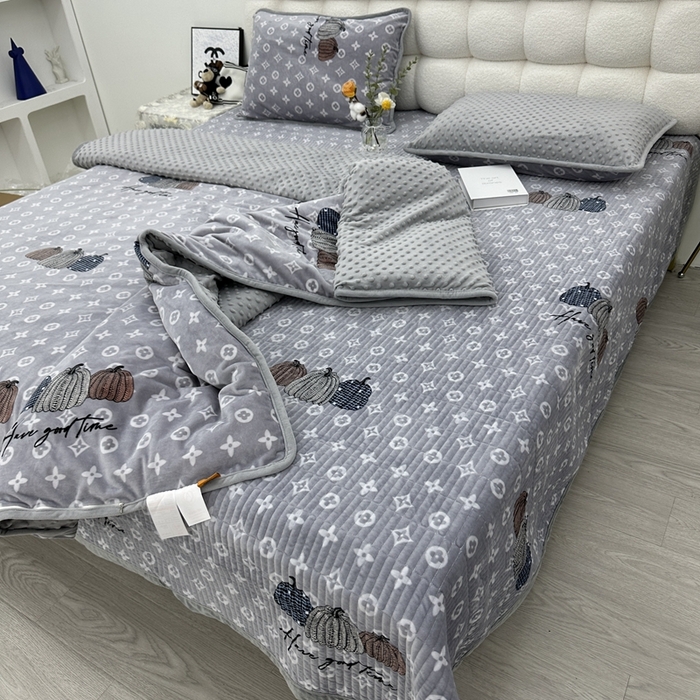 91家纺网 家纺一手货源 找家纺 暖居 2024新款婴儿绒 榻榻米炕盖床盖四件套 潮牌南瓜