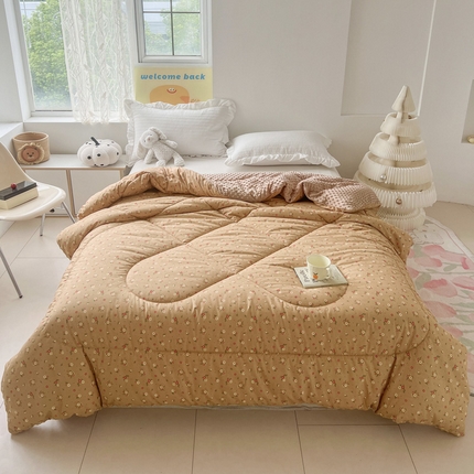 91家纺网 家纺一手货源 找家纺 （总）卢赛尔 2024新款双层豆豆被