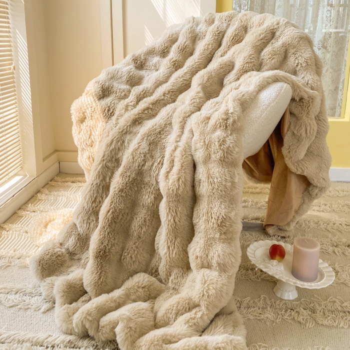 91家纺网 家纺一手货源 找家纺 潮邦创意家居 2025新款托卡斯大泡泡皮草级仿兔毛毯 托卡斯大泡泡-咖色