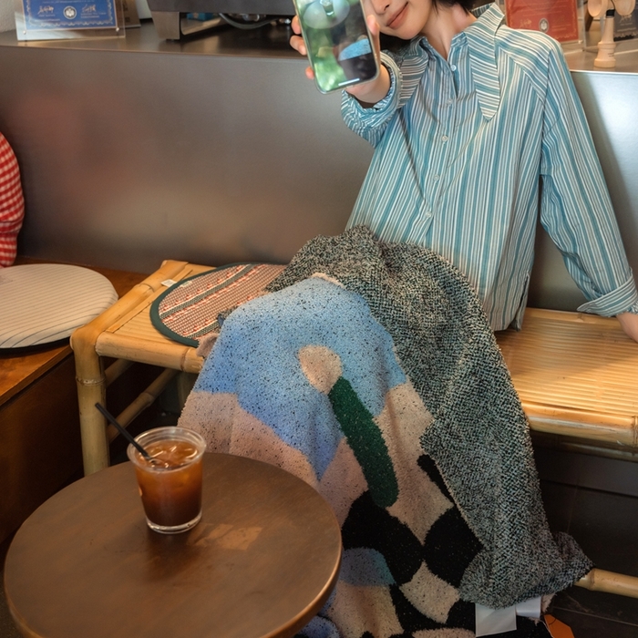 91家纺网 家纺一手货源 找家纺 圆岛 2024新款多功能针织半边绒毛毯 豪斯棋盘