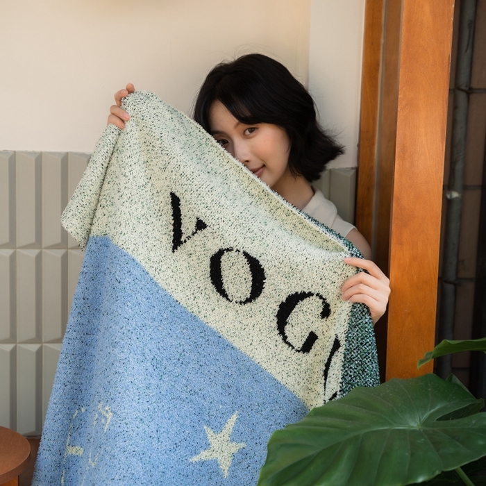 91家纺网 家纺一手货源 找家纺 圆岛 2024新款多功能针织半边绒毛毯 沃格小狗