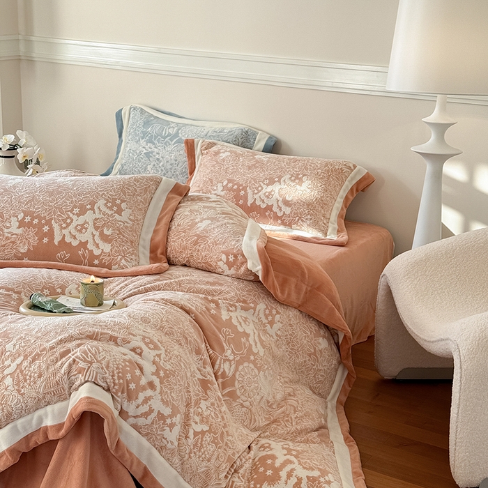 91家纺网 家纺一手货源 找家纺 （总）2024冬季新款雕花绒系列四件套-赫本