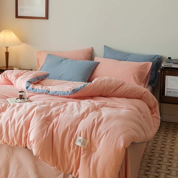 91家纺网 家纺一手货源 找家纺 雯雨家纺 2024新款里外全棉棉花被冬被 文艺粉