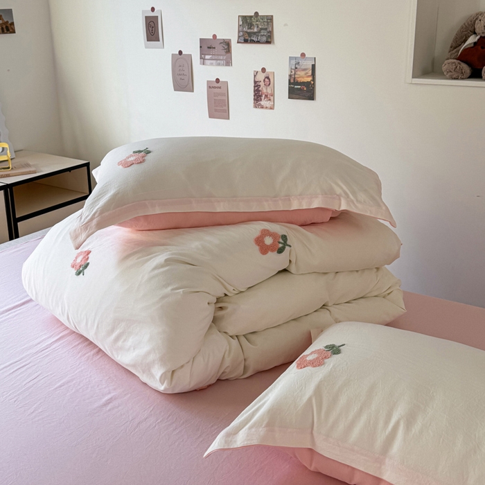 91家纺网 家纺一手货源 找家纺 布可家纺 2025新款水洗棉毛巾绣四件套 花儿朵朵-白玉