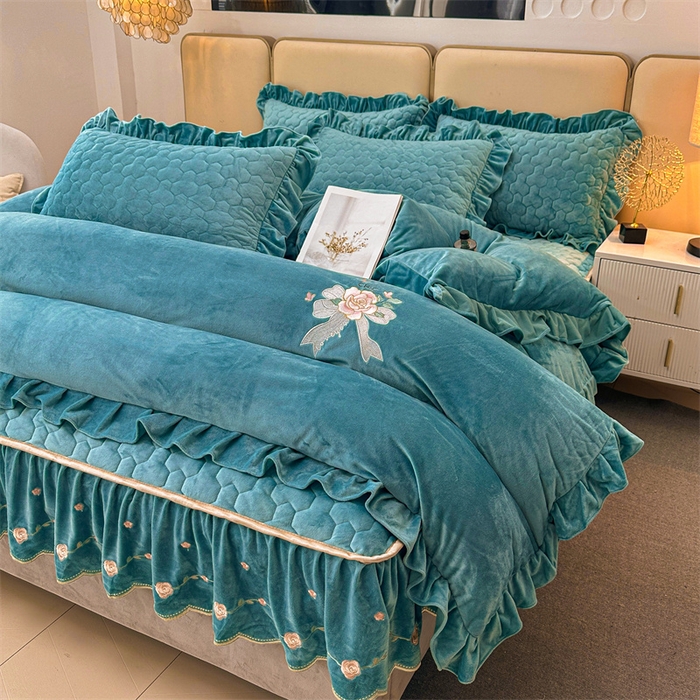 91家纺网 家纺一手货源 找家纺 恒爱家纺 2024新款宝宝绒霞姿月韵四件套 浅灰蓝