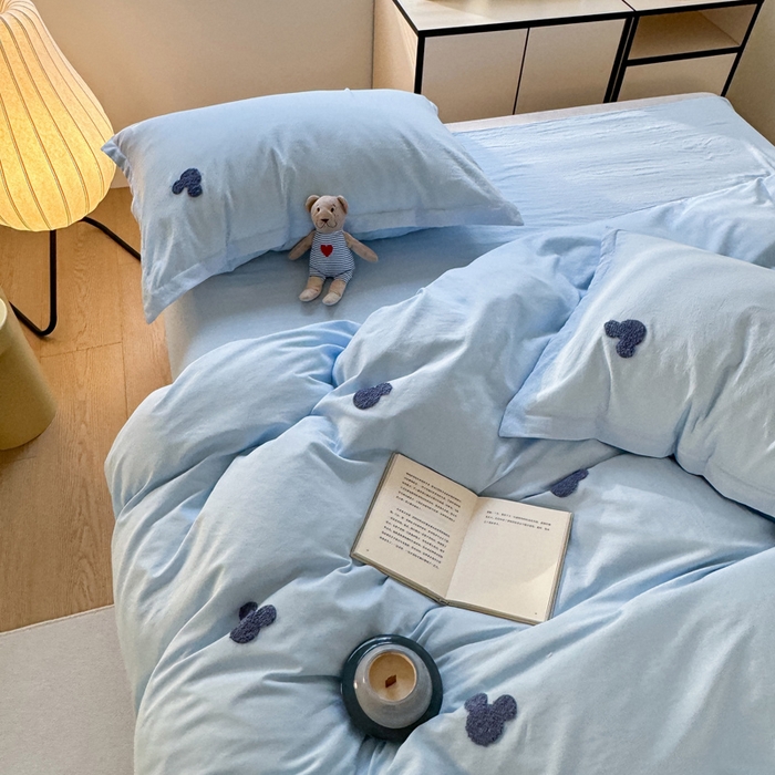 91家纺网 家纺一手货源 找家纺 布可家纺 2025新款水洗棉毛巾绣四件套 米奇-浅蓝