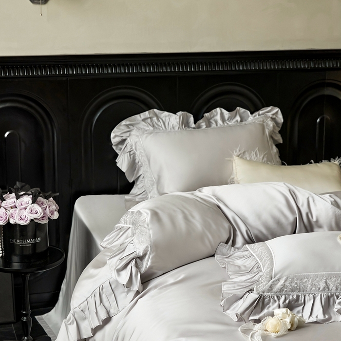 91家纺网 家纺一手货源 找家纺 榻尚家居 2024新款法式花边绣花天丝棉四件套-秘境 秘境-银灰