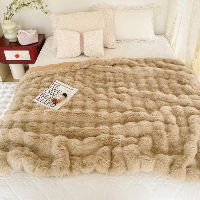 91家纺网 家纺一手货源 找家纺 潮邦创意家居 2025新款托卡斯大泡泡皮草级仿兔毛毯 托卡斯大泡泡-咖色