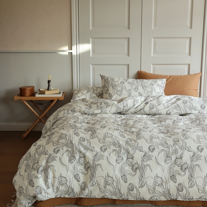 91家纺网 家纺一手货源 找家纺 棉眠 2024新款40支全棉秋季花园系列四件套 鸢尾