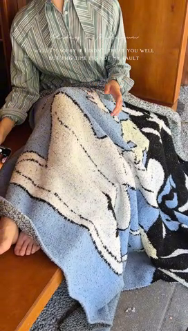 91家纺网 家纺一手货源 找家纺 圆岛 2024新款多功能针织半边绒毛毯 椅子小猫