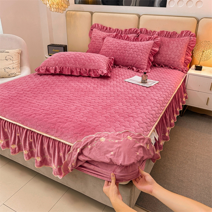 91家纺网 家纺一手货源 找家纺 恒爱家纺 2024新款宝宝绒霞姿月韵床笠 豆沙红