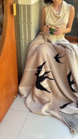 91家纺网 家纺一手货源 找家纺 圆岛 2024新款多功能针织半边绒毛毯 春燕