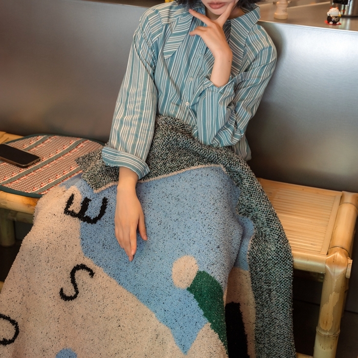 91家纺网 家纺一手货源 找家纺 圆岛 2024新款多功能针织半边绒毛毯 豪斯棋盘