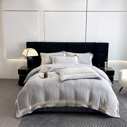 91家纺网 家纺一手货源 找家纺 （总）极简 2024新款雕花牛奶绒宽边四件套