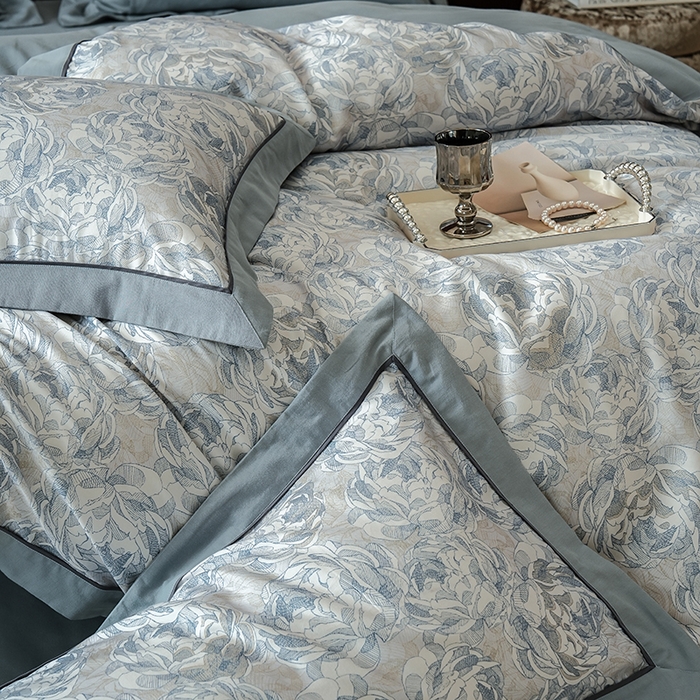 91家纺网 家纺一手货源 找家纺 2024新款天丝棉磨毛宽边+嵌条印花四件套 繁花予槿-蓝