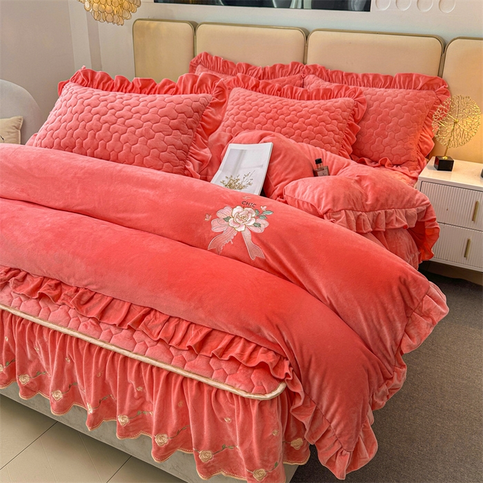 91家纺网 家纺一手货源 找家纺 恒爱家纺 2024新款宝宝绒霞姿月韵四件套 梦想粉