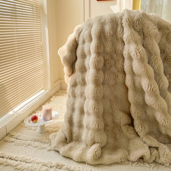 91家纺网 家纺一手货源 找家纺 （总）潮邦创意家居 2025新款托卡斯大泡泡皮草级仿兔毛毯