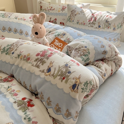 91家纺网 家纺一手货源 找家纺 （总）六巷胡同 2024新款INS卡通牛奶绒四件套