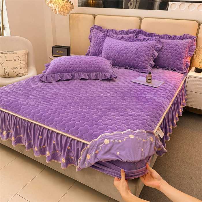 91家纺网 家纺一手货源 找家纺 恒爱家纺 2024新款宝宝绒霞姿月韵床笠 浪漫紫