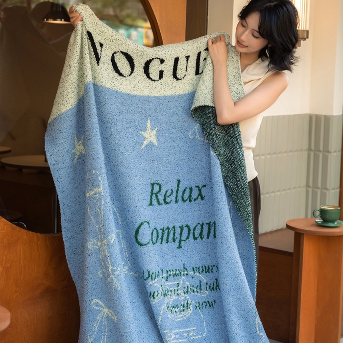 91家纺网 家纺一手货源 找家纺 圆岛 2024新款多功能针织半边绒毛毯 沃格小狗