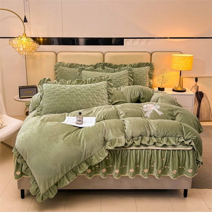 91家纺网 家纺一手货源 找家纺 （总）恒爱家纺 2024新款宝宝绒霞姿月韵四件套