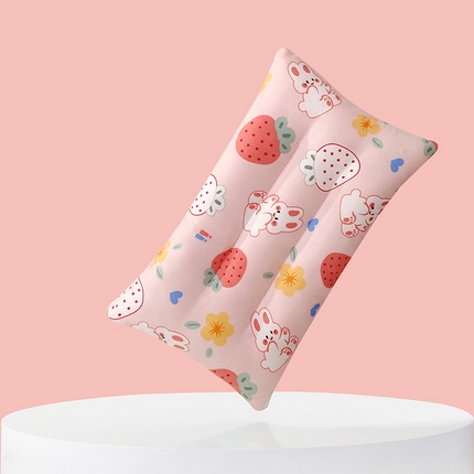 91家纺网 家纺一手货源 找家纺 宝晶 2024新款一体儿童豆豆枕30*50±3 大草莓